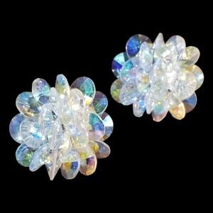 ⭐️ Vintage Vendome Cluster Aurora Borealis Crystal Clip-on Earrings